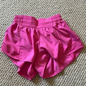 Sonic pink hotty hots 2.5 size 0
